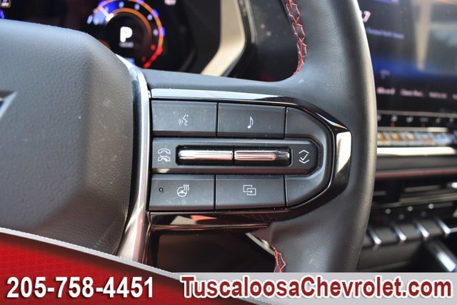 Used 2025 Chevrolet Colorado Z71 w/ Technology Package AWD/4WD image 31