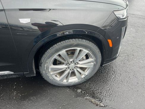 Used 2024 Cadillac XT6 Premium Luxury image 31