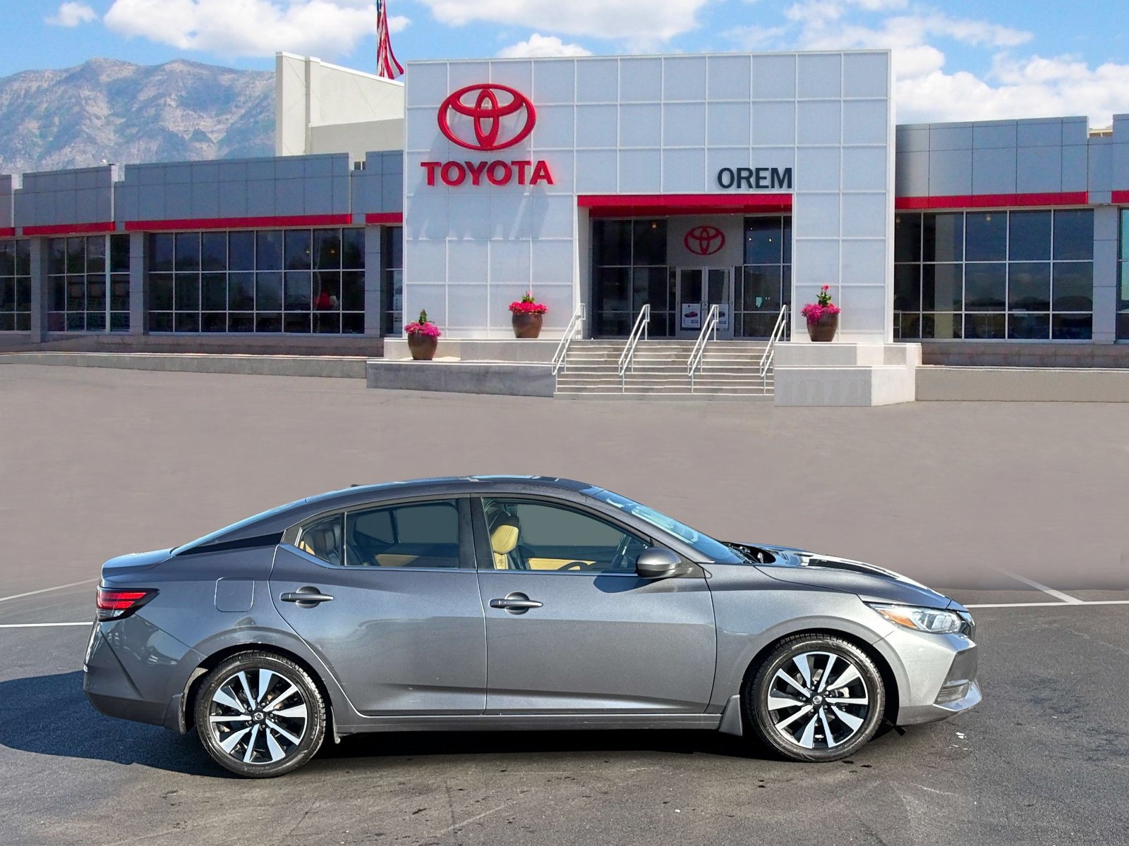 Used 2023 Nissan Sentra SV w/ SV Premium Package FWD image 3