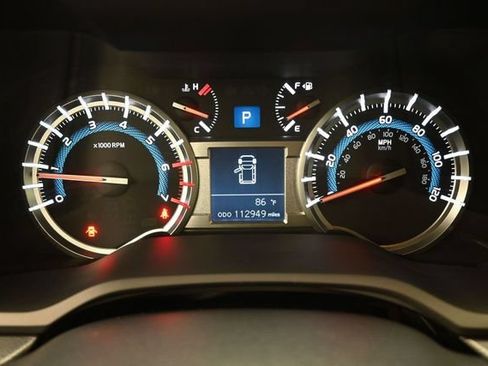 Used 2018 Toyota 4Runner TRD Off-Road Premium AWD/4WD image 6