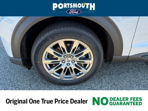 New 2026 Ford Explorer Active image 27