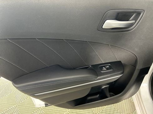 Used 2023 Dodge Charger SXT image 16