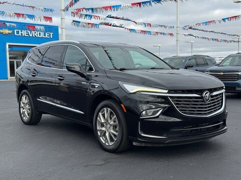 Used 2023 Buick Enclave Premium w/ Experience Buick Package image 3