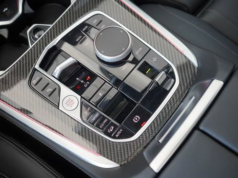 New 2025 BMW X7 M60i w/ Climate Comfort Package image 19