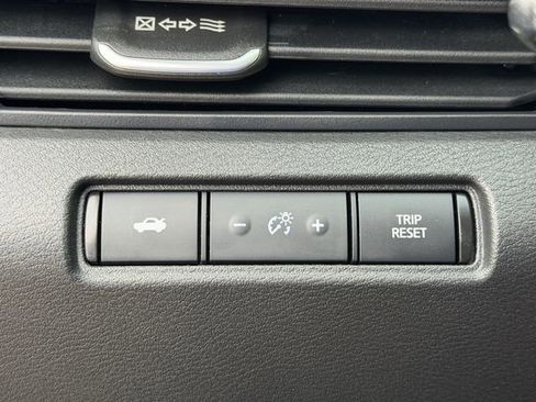 Used 2024 Nissan Altima 2.5 SR image 18