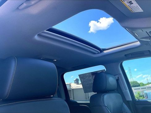 Used 2017 GMC Sierra 1500 SLT w/ SLT Premium Package RWD image 30