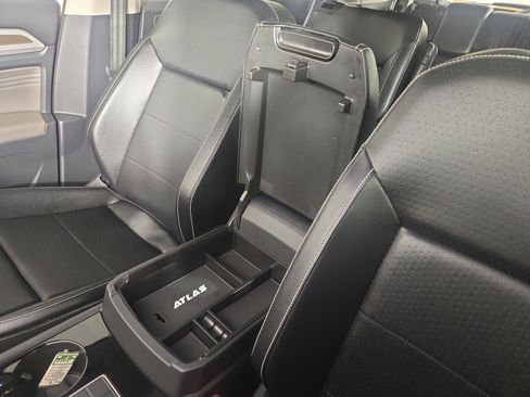 Used 2022 Volkswagen Atlas SEL image 30