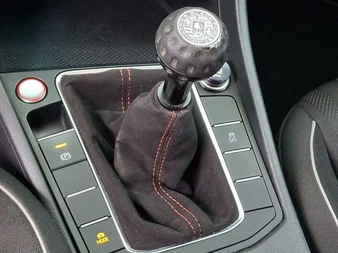Used 2021 Volkswagen Jetta GLI FWD image 11