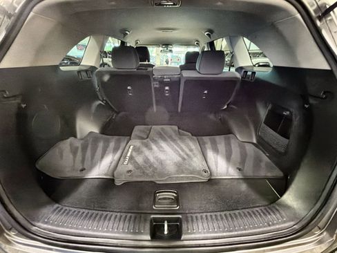 Used 2017 Kia Sorento LX w/ LX Convenience Package image 38