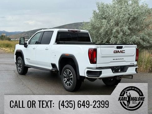 Used 2021 GMC Sierra 2500 AT4 w/ AT4 Premium Plus Package AWD/4WD image 3