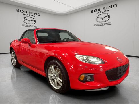 Used 2014 MAZDA MX-5 Miata Sport w/ Convenience Package RWD image 7