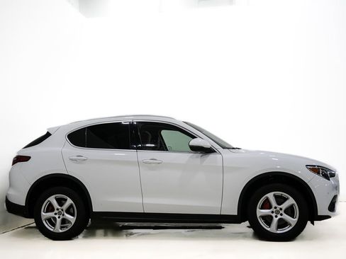 Used 2020 Alfa Romeo Stelvio Sport w/ Cold Weather Package image 4