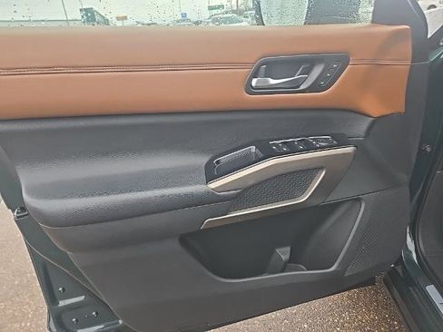 Certified 2023 Nissan Pathfinder Platinum image 10