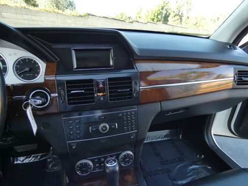 Used 2012 Mercedes-Benz GLK 350 2WD image 65