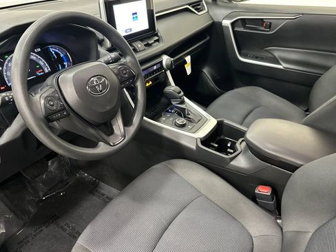 Used 2025 Toyota RAV4 LE AWD/4WD image 10