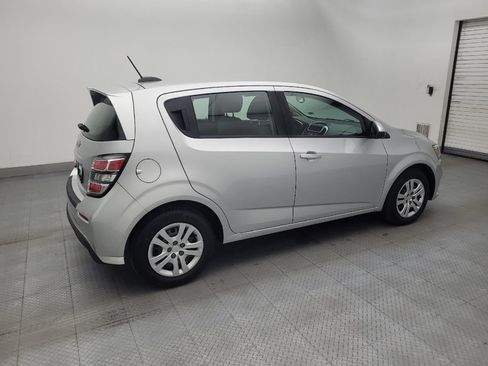 Used 2020 Chevrolet Sonic LT FWD image 10