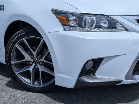 Used 2016 Lexus CT 200h FWD image 9