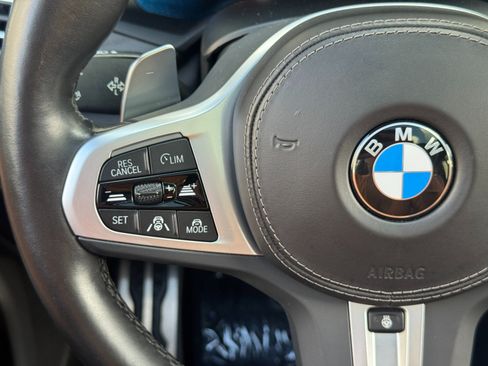 Used 2022 BMW X7 xDrive40i w/ M Sport Package AWD/4WD image 22