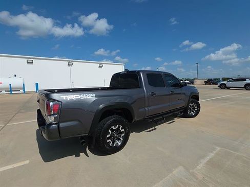 Used 2020 Toyota Tacoma TRD Off-Road w/ Advanced Technology Package AWD/4WD image 7