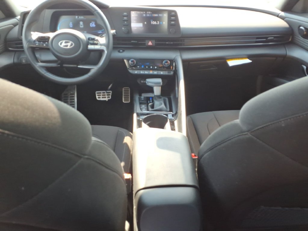 Used 2026 Hyundai Elantra SEL Sport Premium FWD image 14