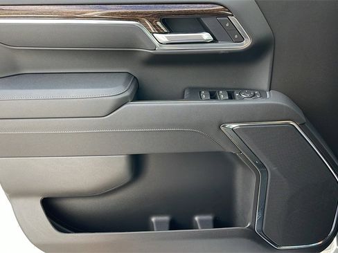 New 2026 GMC Sierra 1500 Elevation image 25