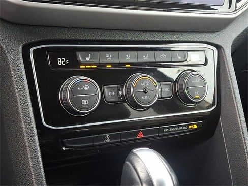 Used 2022 Volkswagen Atlas Cross Sport SE image 15