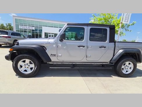 Used 2020 Jeep Gladiator Sport w/ Quick Order Package 24S AWD/4WD image 41