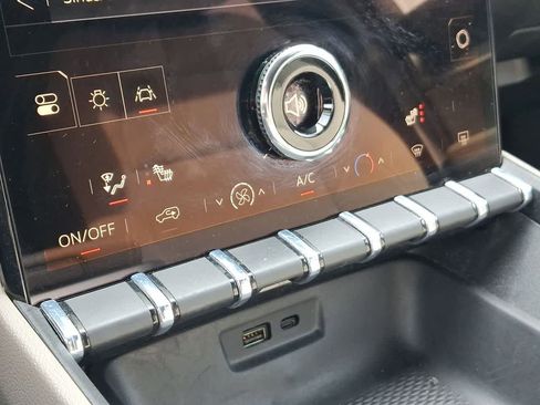 Used 2026 GMC Terrain Elevation image 25