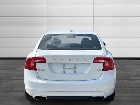 Used 2016 Volvo S60 T5 Premier w/ Convenience Package image 4