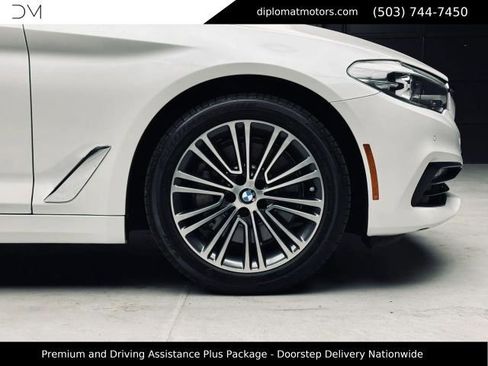 Used 2018 BMW 540i RWD image 46
