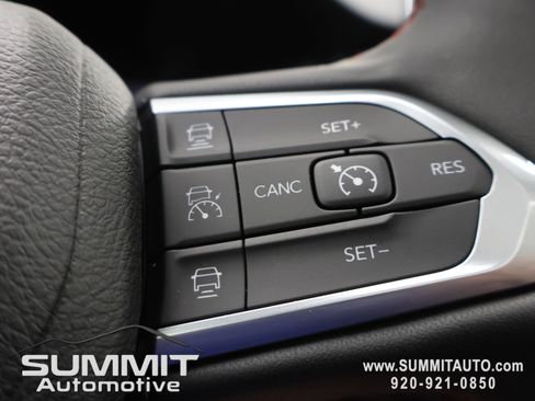 New 2026 Jeep Compass Trailhawk w/ Sun, Sound & Navigation Group AWD/4WD image 14