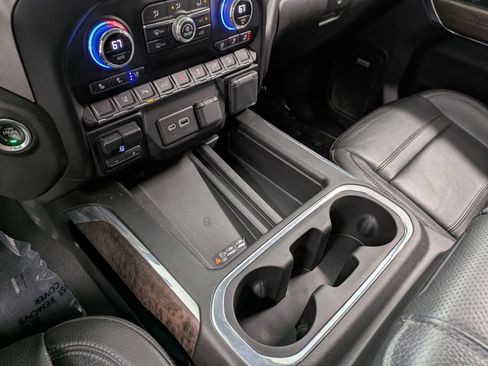 Used 2023 GMC Sierra 2500 Denali w/ Denali Ultimate Package image 15