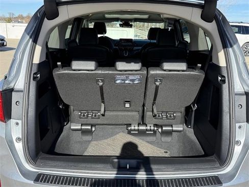 Used 2026 Honda Odyssey EX-L image 4