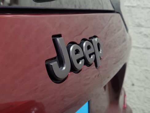 Used 2020 Jeep Cherokee High Altitude image 7