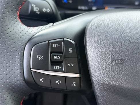 Used 2023 Ford Escape ST-Line w/ Tech Pack #1 AWD/4WD image 21