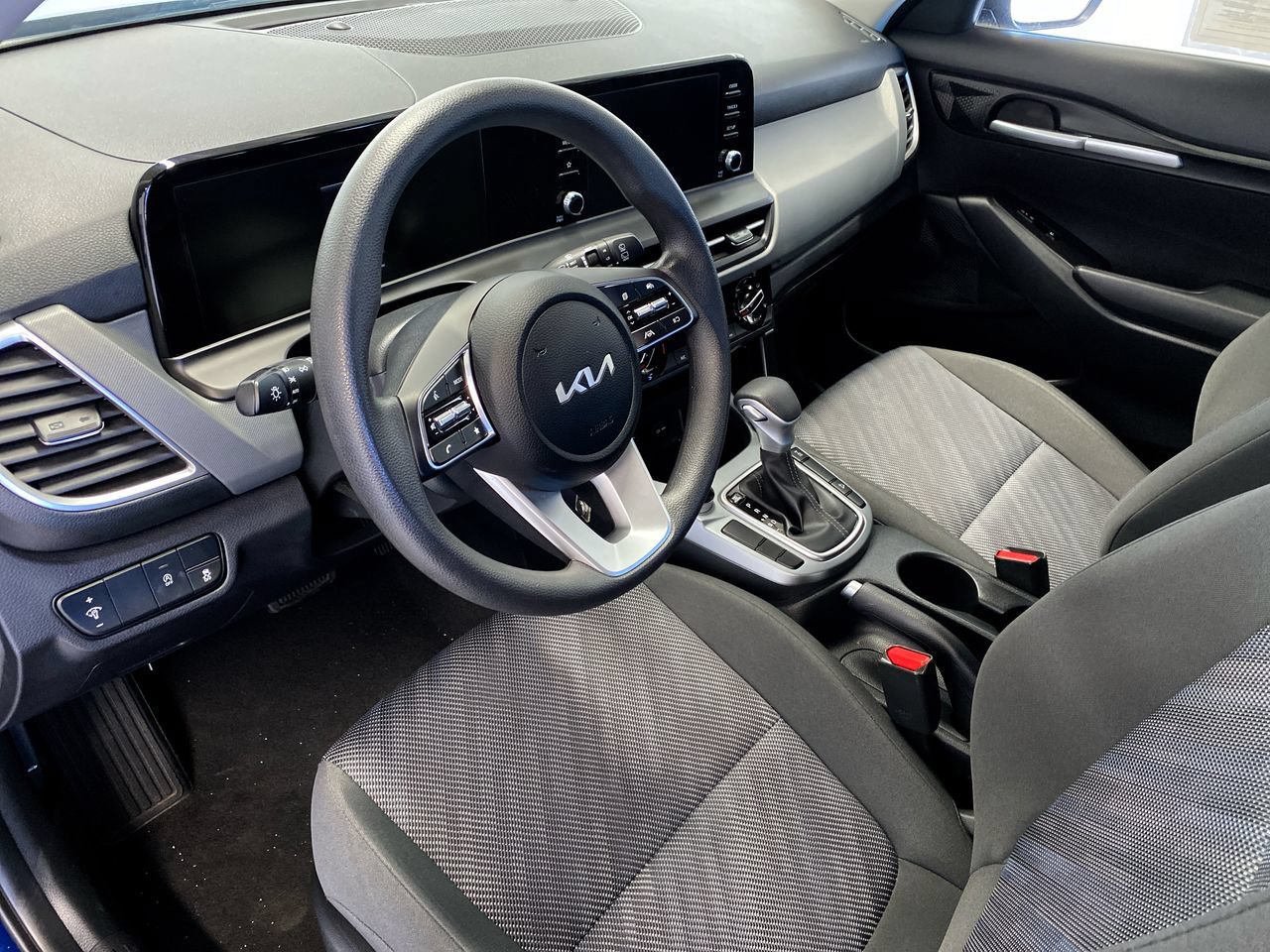 Certified 2026 Kia Seltos LX AWD/4WD image 20