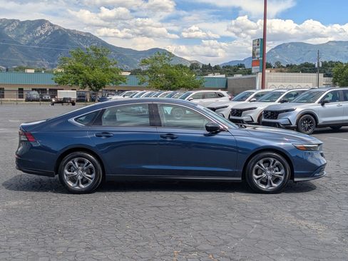 Used 2024 Honda Accord EX image 2