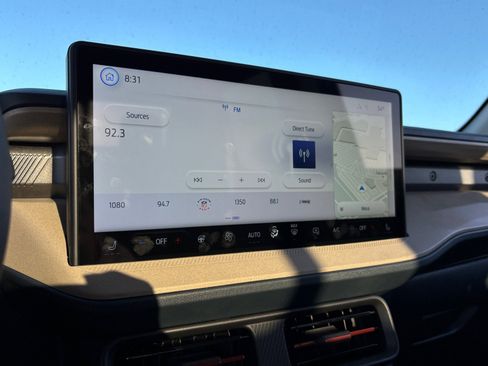 New 2025 Ford Maverick Lariat w/ 4K Tow Package image 11