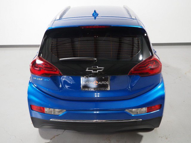 Used 2020 Chevrolet Bolt Premier w/ Infotainment Package FWD image 6