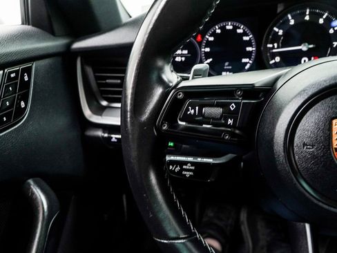 Used 2020 Porsche 911 Carrera S image 31