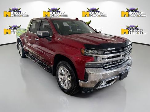 Used 2019 Chevrolet Silverado 1500 LTZ w/ LTZ Convenience Package AWD/4WD image 3