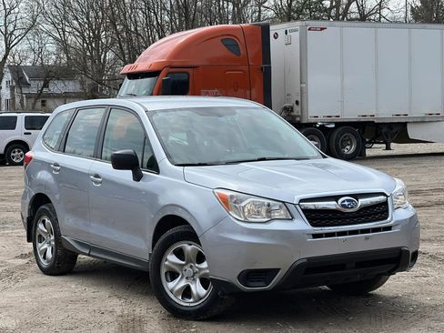 Used 2015 Subaru Forester 2.5i AWD/4WD image 8