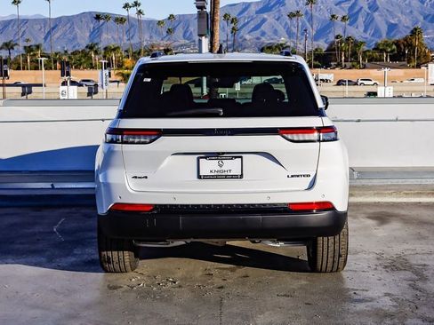 New 2025 Jeep Grand Cherokee Limited w/ Black Appearance Package image 8