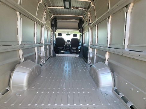 Used 2026 RAM ProMaster 3500 w/ Quick Order Package 22G SLT FWD image 10