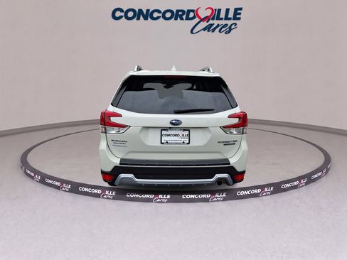 Certified 2022 Subaru Forester Touring AWD/4WD image 6
