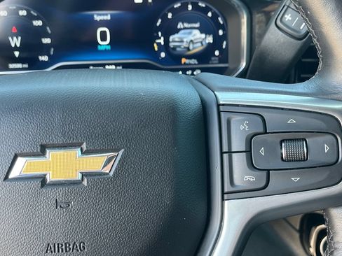 Used 2022 Chevrolet Silverado 1500 LT AWD/4WD image 20