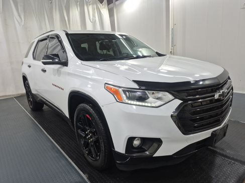 Used 2021 Chevrolet Traverse Premier w/ Redline Edition AWD/4WD image 6