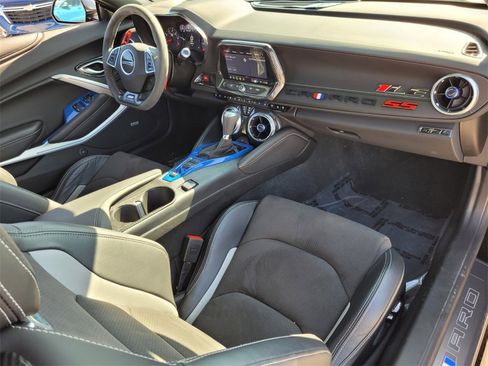 Used 2023 Chevrolet Camaro SS image 17