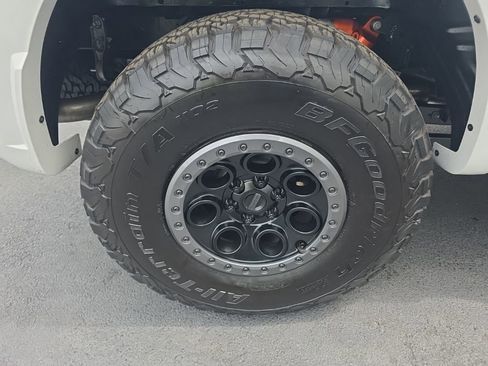 Used 2025 Ford F150 Raptor AWD/4WD image 10