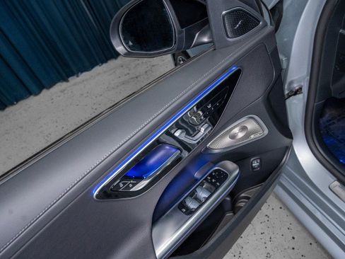 Certified 2025 Mercedes-Benz C 300 Sedan image 11